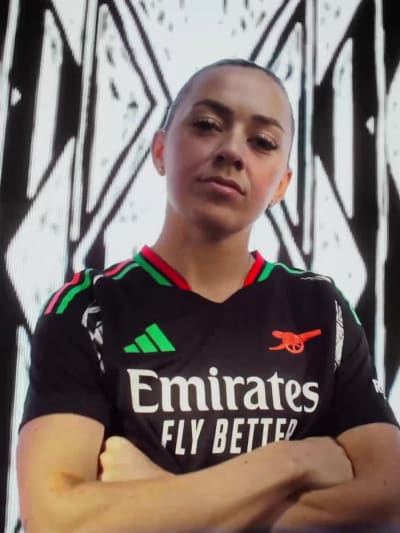 Visual composition of male and female players wearing the new Arsenal 24/25 away kit